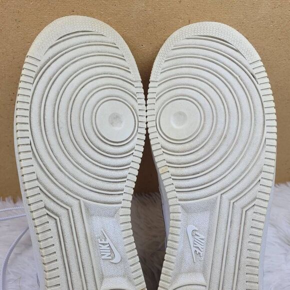 Nike Air Force 1 Low Triple White 31522-111 2019  Size 14 main image 8